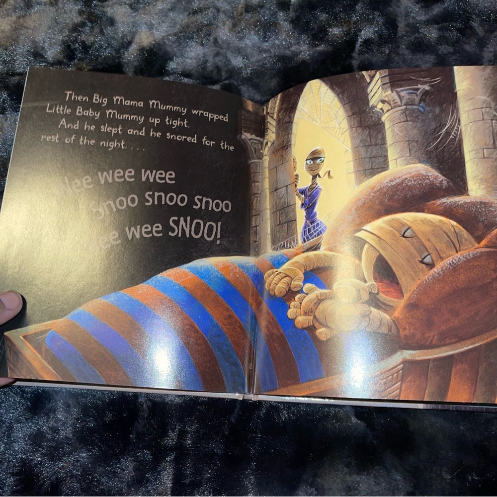 Candlewick Press children’s book - Picture 8 of 11